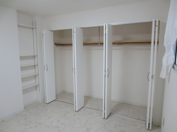 物件内観写真9　(収納)