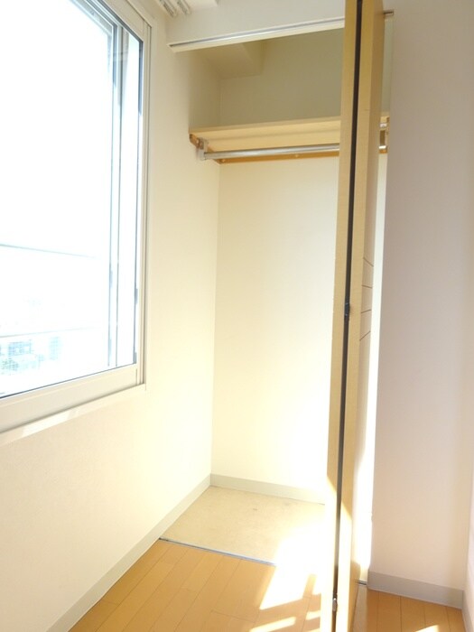 物件内観写真11　(収納)