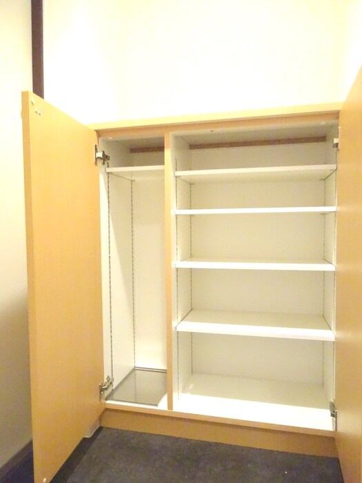 物件内観写真21　(靴箱)