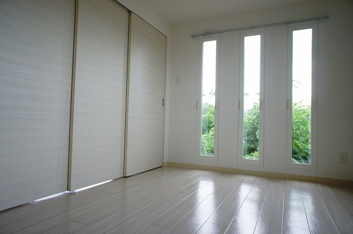 物件内観写真9　(居室)