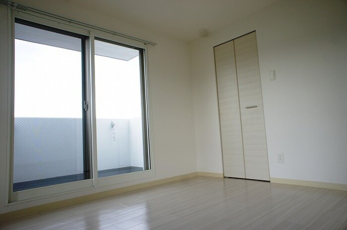 物件内観写真10　(居室)