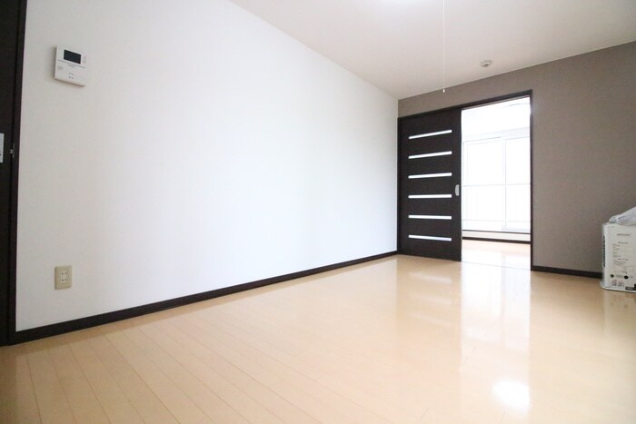 物件内観写真5　(居室)