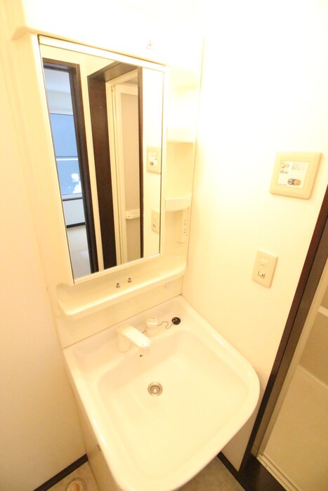 物件内観写真9　(洗面)