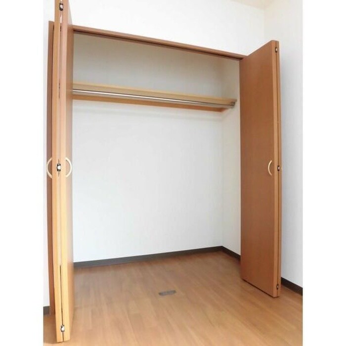 物件内観写真11　(収納)