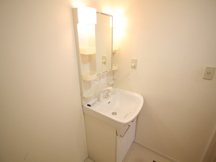 物件内観写真13　(洗面)