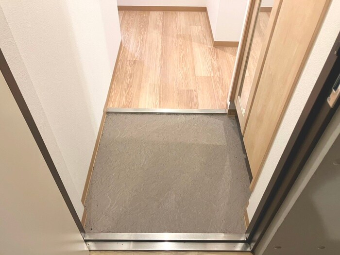 物件内観写真22　(玄関)