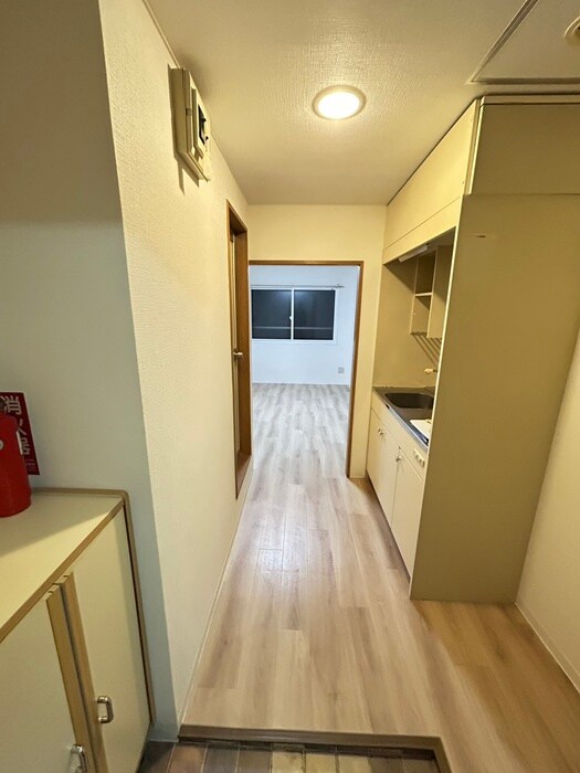 物件内観写真15　(玄関)