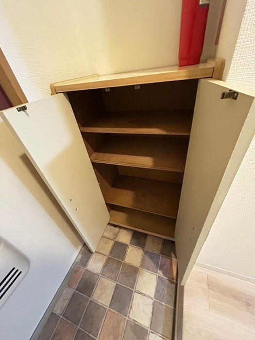 物件内観写真16　(靴箱)