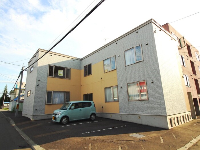 物件外観写真1　(外観写真)