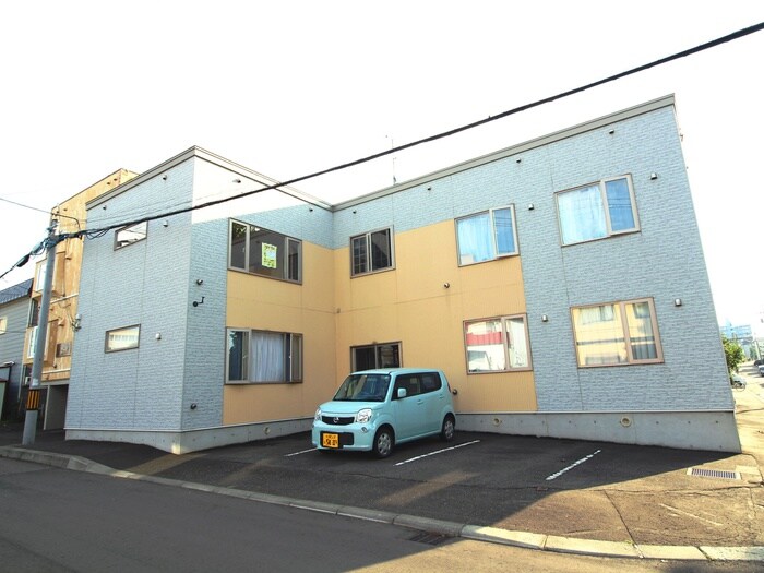 物件外観写真2　(外観写真)