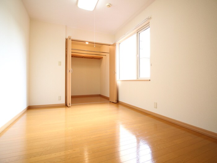 物件内観写真6　(居室)