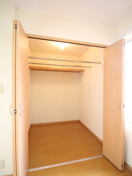 物件内観写真8　(収納)