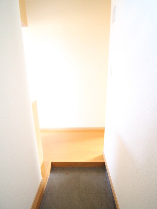 物件内観写真14　(玄関)