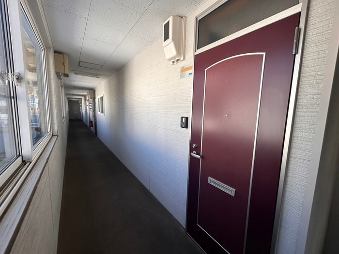 物件外観写真4　(エントランス部分)