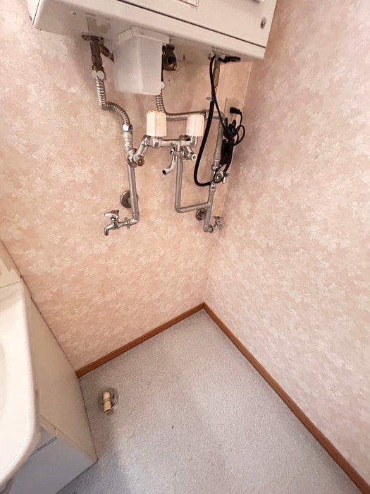 物件内観写真18　(洗濯機置場)