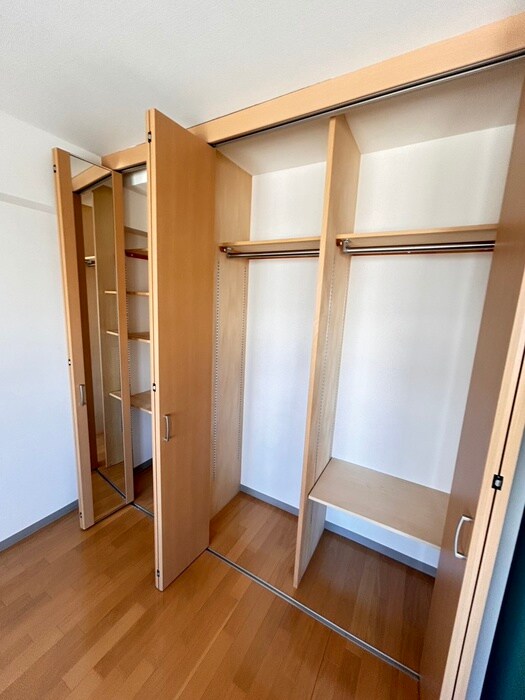 物件内観写真15　(収納)