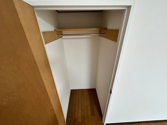 物件内観写真13　(収納)