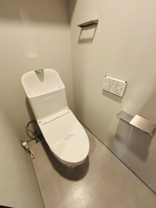 物件内観写真17　(トイレ)