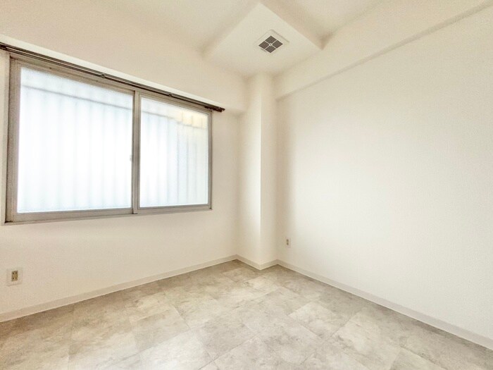 物件内観写真11　(居室)