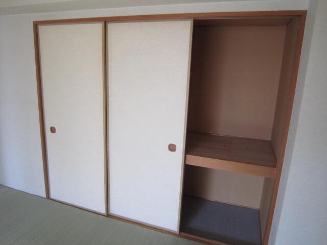 物件内観写真11　(収納)