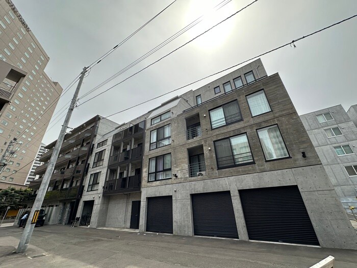 物件外観写真1　(外観写真)