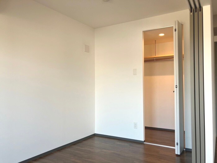 物件内観写真11　(収納)