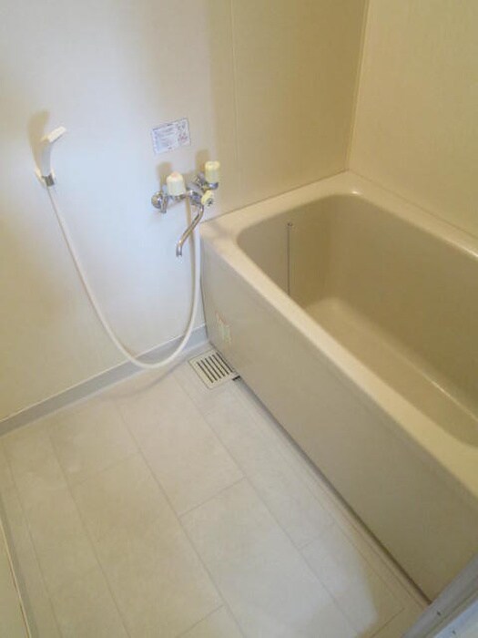 物件内観写真10　(バス／シャワールーム等)