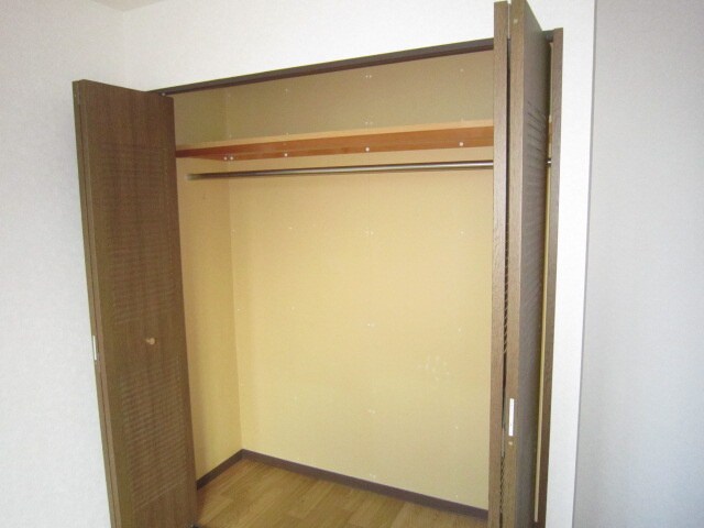 物件内観写真11　(収納)