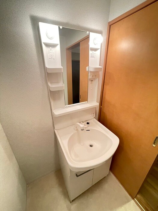 物件内観写真14　(洗面)