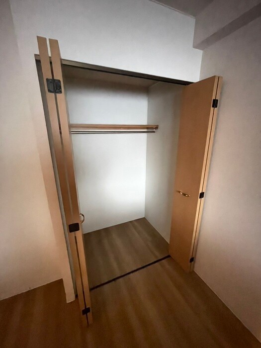 物件内観写真15　(収納)