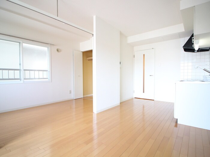 物件内観写真9　(居室)