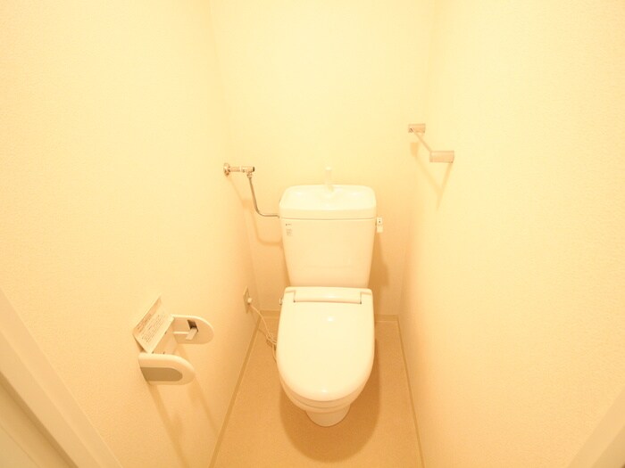 物件内観写真13　(トイレ)