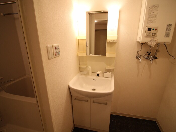 物件内観写真14　(洗面)