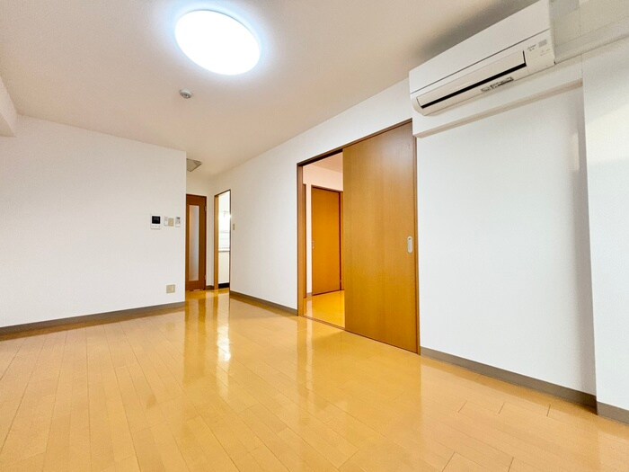 物件内観写真10　(居室)