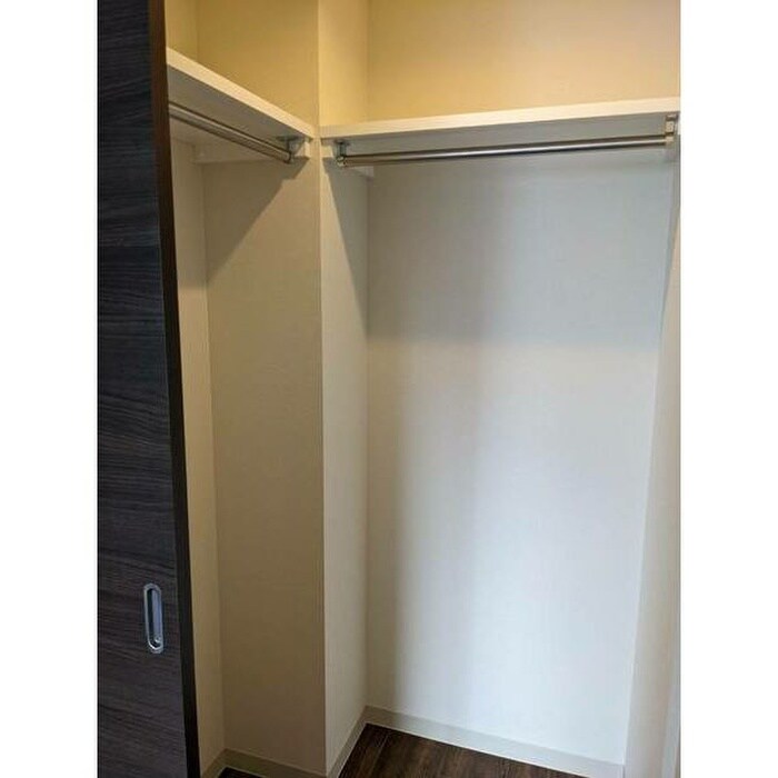 物件内観写真10　(収納)