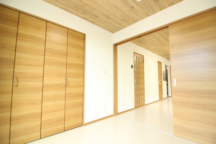 物件内観写真10　(居室)