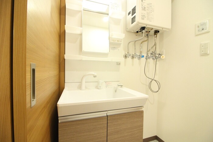 物件内観写真13　(洗面)