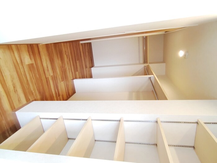 物件内観写真11　(収納)