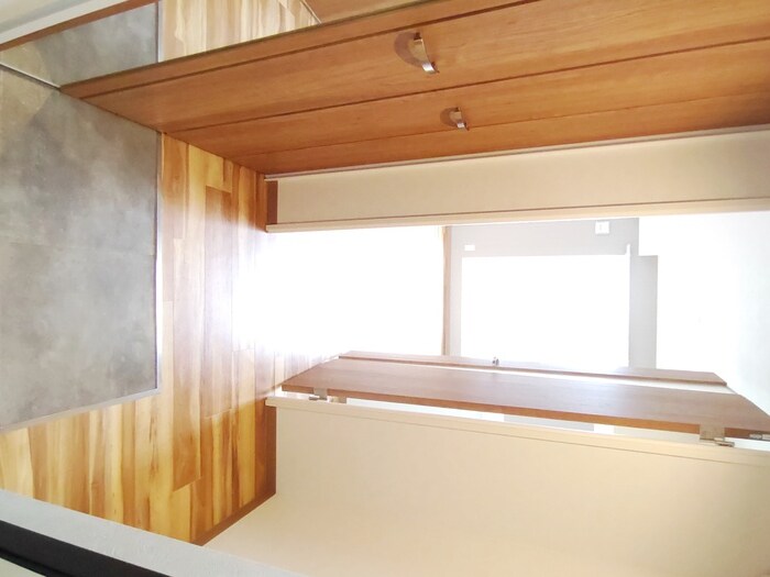 物件内観写真16　(玄関)