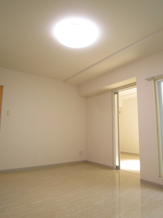 物件内観写真14　(居室)