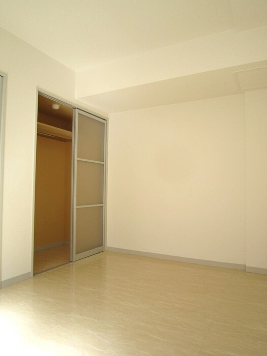 物件内観写真15　(居室)