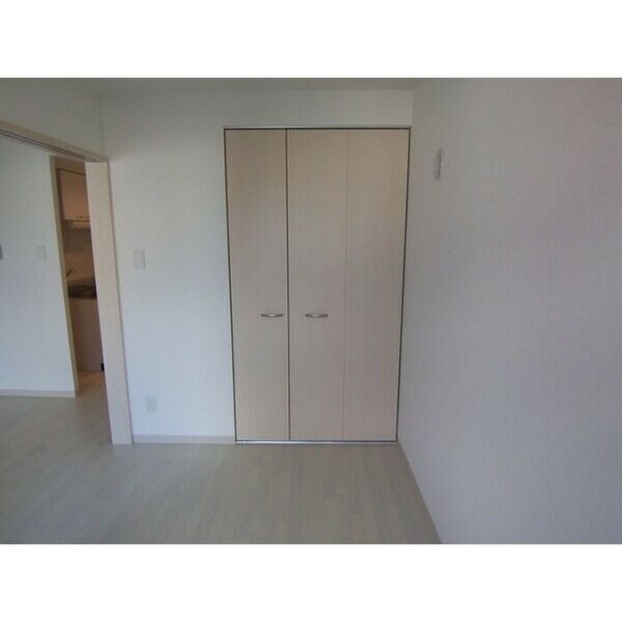 物件内観写真13　(居室)