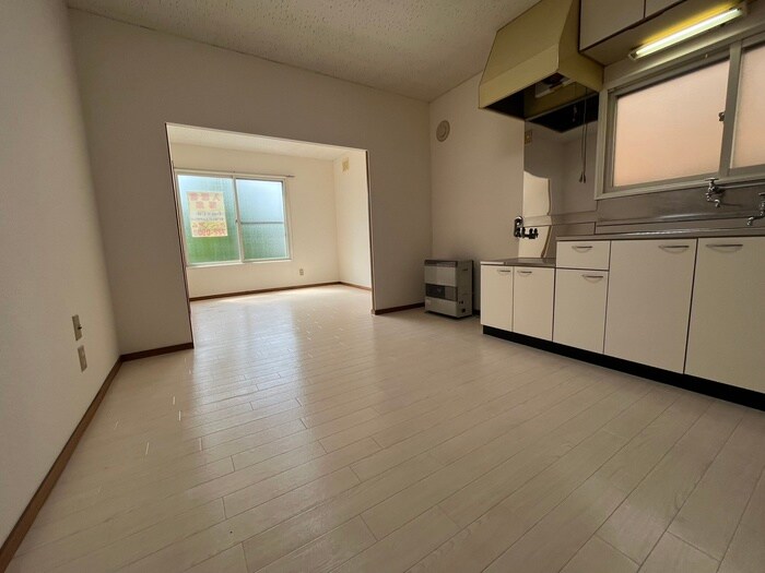 物件内観写真8　(居室)