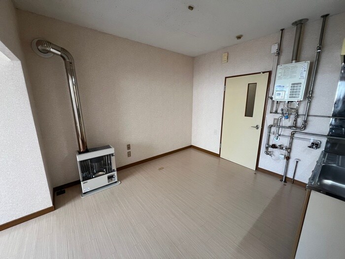 物件内観写真10　(居室)