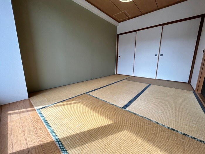 物件内観写真10　(居室)