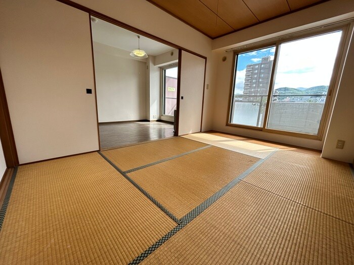 物件内観写真11　(居室)