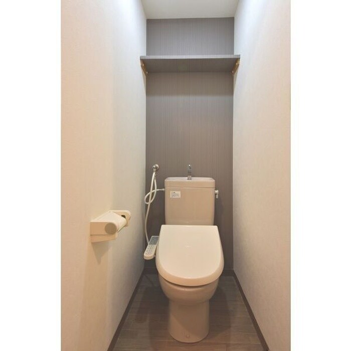 物件内観写真14　(トイレ)