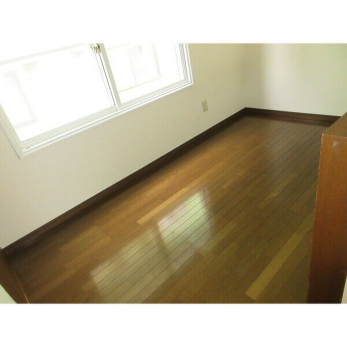 物件内観写真3　(居室)