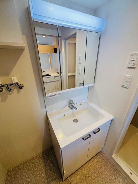 物件内観写真18　(洗面)