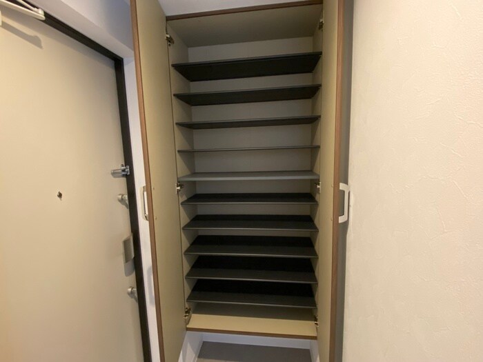 物件内観写真19　(靴箱)